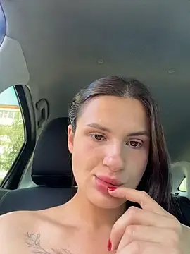 Stripchat Nude Webcam of MiraReach