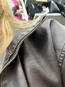 Stripchat Free Live Porn of Sunny___Bunny