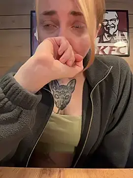 Stripchat Live Sex Cam of Sunny___Bunny