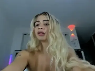 Stripchat Free Porn Cam of bellacolucci