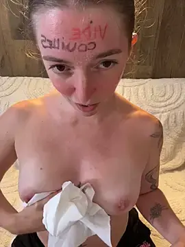 Stripchat Free Porn Cam of Daisy_Michto_Officiel