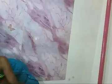 Stripchat Sex Cam of IndianSilkySpice