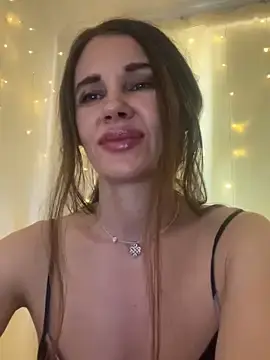 Stripchat Live Sex Cam of LucieMack