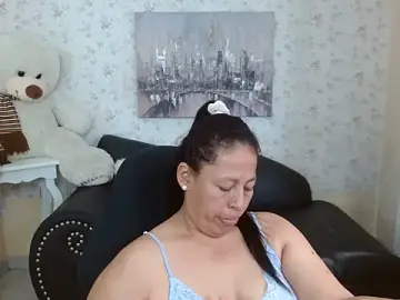 Stripchat Free Porn Cam of mature_martina