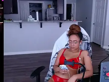 Stripchat Live Sex Cam of RylReese