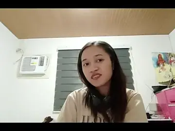 Stripchat Best Webcam of VincenzaHertler