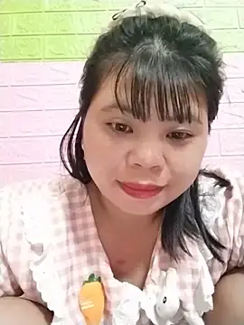 Stripchat Watch Live Sex Cams of Xuka_lyss