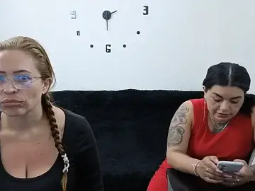 Stripchat Sex Chat of lesb_milf