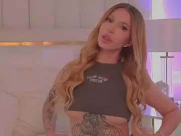 Stripchat Live Sex of AriellaMelo