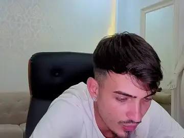 Stripchat Sex Cam of BrandonTate
