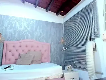 Stripchat Nude Webcam of naomidibello
