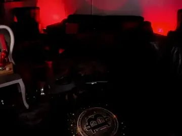 Stripchat Sex Cam of FinDomGod