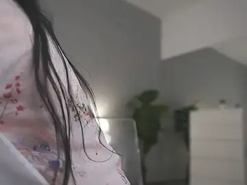 Stripchat Best live sex cam show of ValexieLux