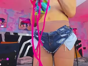 Stripchat Free Porn Cam of Charlotte_Landry__