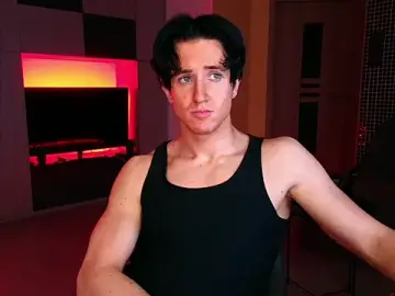 Stripchat Live Sex of ChristianLevine_