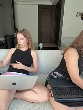 Stripchat Best Webcam of Nura_n_Sarah