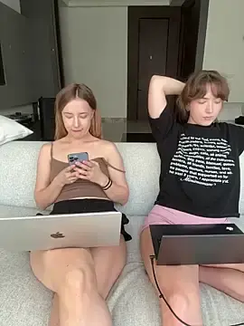 Stripchat Free Live Porn of Nura_n_Sarah