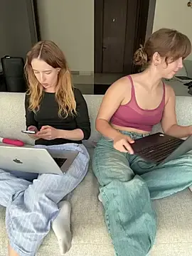 Stripchat Best Webcam of Nura_n_Sarah
