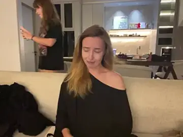 Stripchat Free Live Porn of Nura_n_Sarah