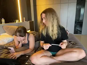 Stripchat Free Live Porn of Nura_n_Sarah