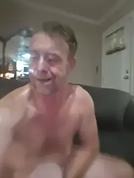Stripchat Sex Cam of Realybigdill