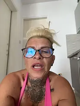 Stripchat Live Sex of Solara_Vee