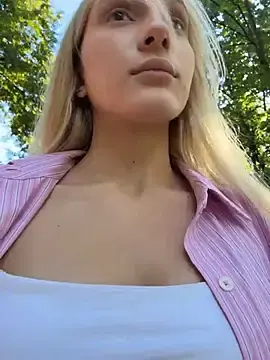 Stripchat Watch Live Sex Cams of Pink_Kiss