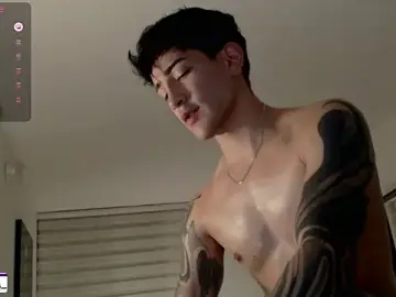 Stripchat Free Live Porn of ivaaaan_