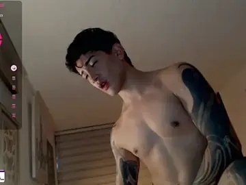 Stripchat Watch Live Sex Cams of ivaaaan_