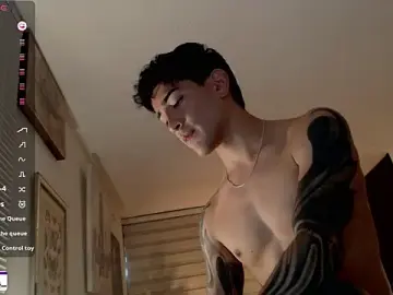Stripchat Free Live Porn of ivaaaan_