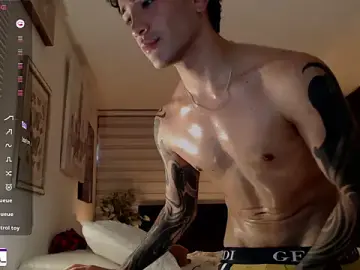 Stripchat Live Sex Cam of ivaaaan_