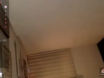 Stripchat Live Sex Cam of ivaaaan_