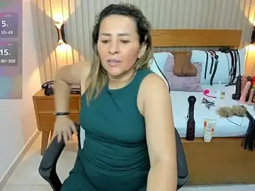 Stripchat Live Sex of luciana_ballesteros_