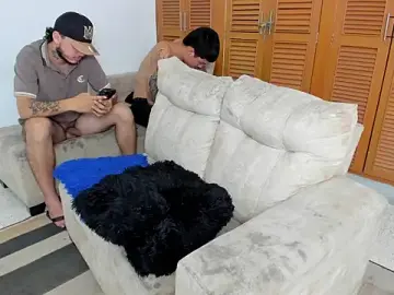 Stripchat Live Sex Cam of brutal_sex_room2