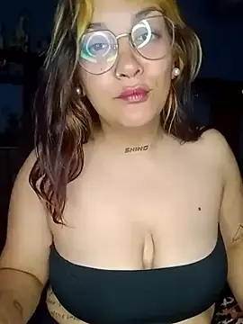 Stripchat Adult Webcams of kuramaqueen