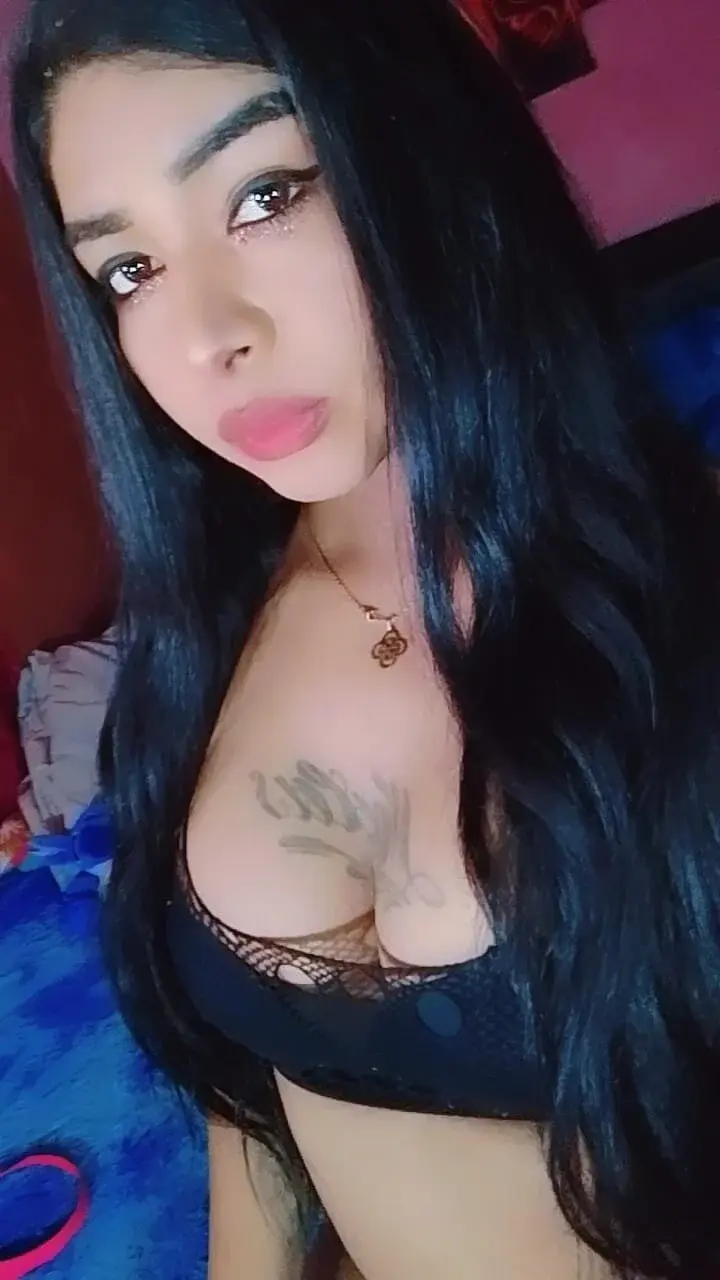 violet_bigcock774