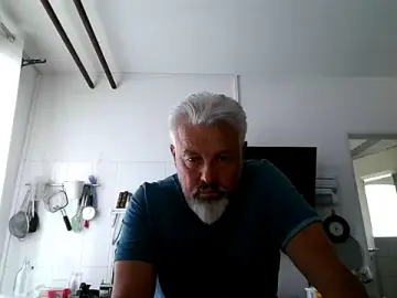 Stripchat Nude Webcam of Berg_Boy