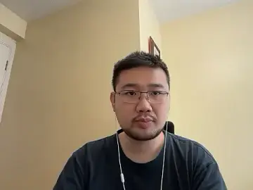 Stripchat Free Porn Cam of jasonryu2025