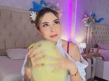Stripchat Adult Webcams of nini_love01