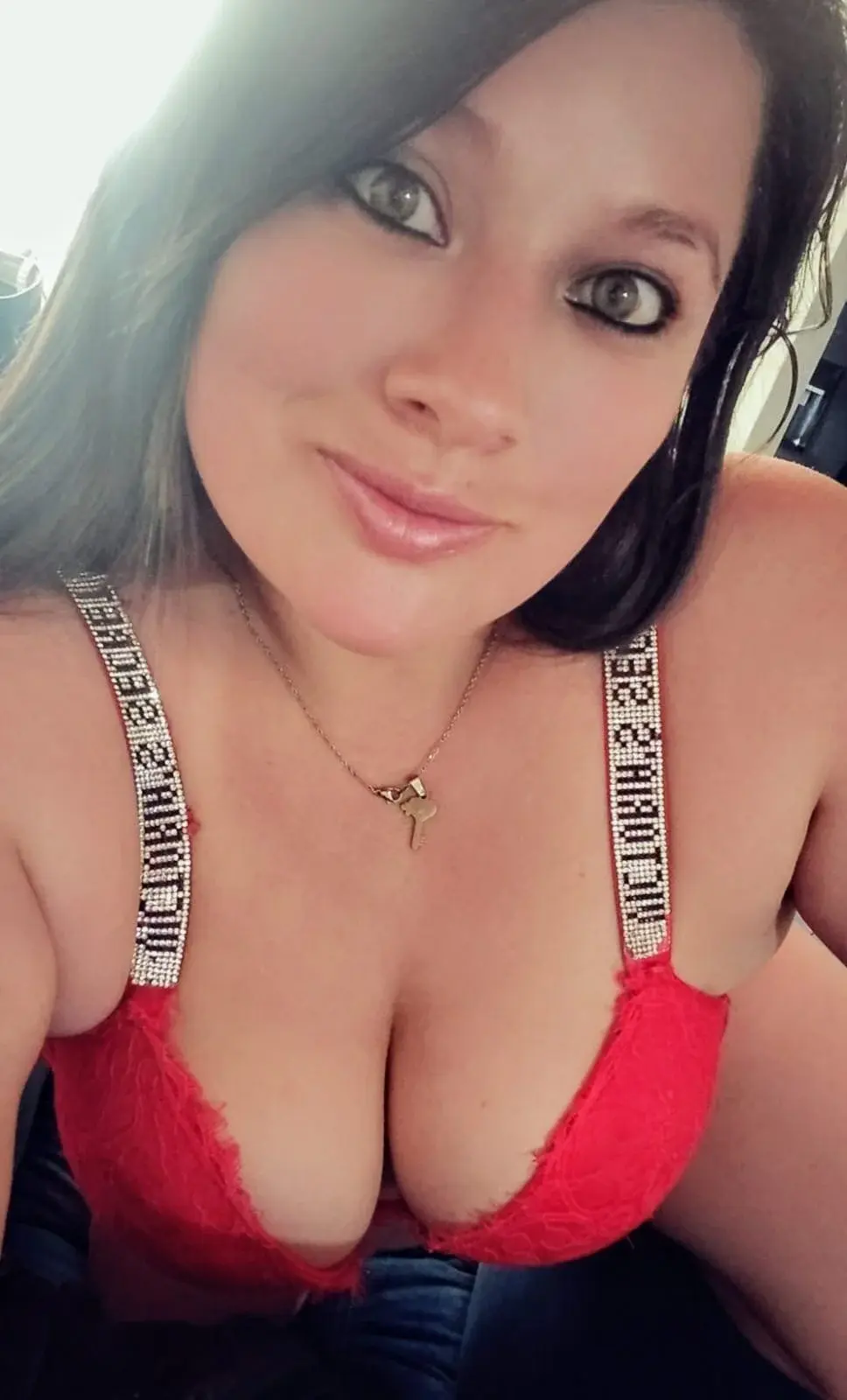 Neve_Collins