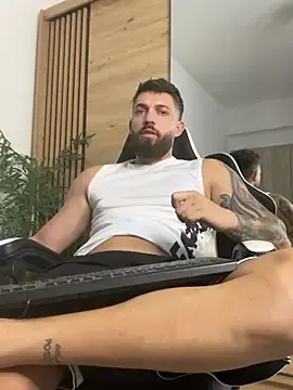 Stripchat Watch Live Sex Cams of LustyMike_