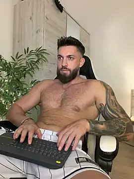 Stripchat Sex Cam of LustyMike_
