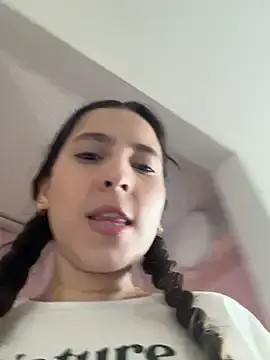 Stripchat Live Porn of LittleDoll___