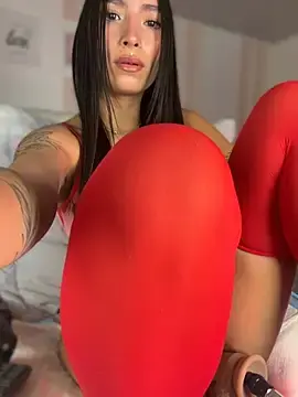Stripchat Live Porn of Milena-1
