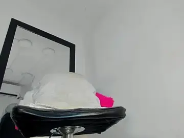 Stripchat Best Webcam of vera_candella