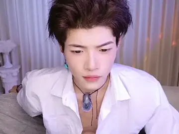 Stripchat Watch Live Sex Cams of RenZeng