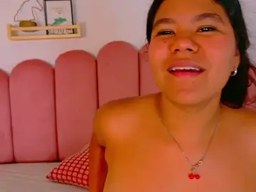 Stripchat Watch Live Sex Cams of AhslyEvans__