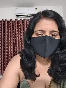 Stripchat Adult Webcams of Cute-Maanvi