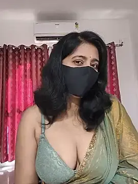 Stripchat Adult Webcam of Cute-Maanvi