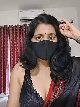 Stripchat Nude Webcam of Cute-Maanvi